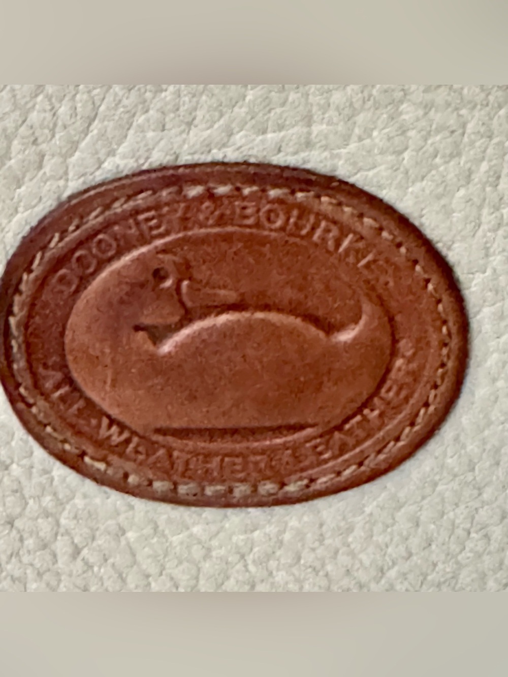 Dooney&Burke 80’s Gladstone All weather Cream& British Tan Leather Trim Lock&Key - Picture 12 of 15